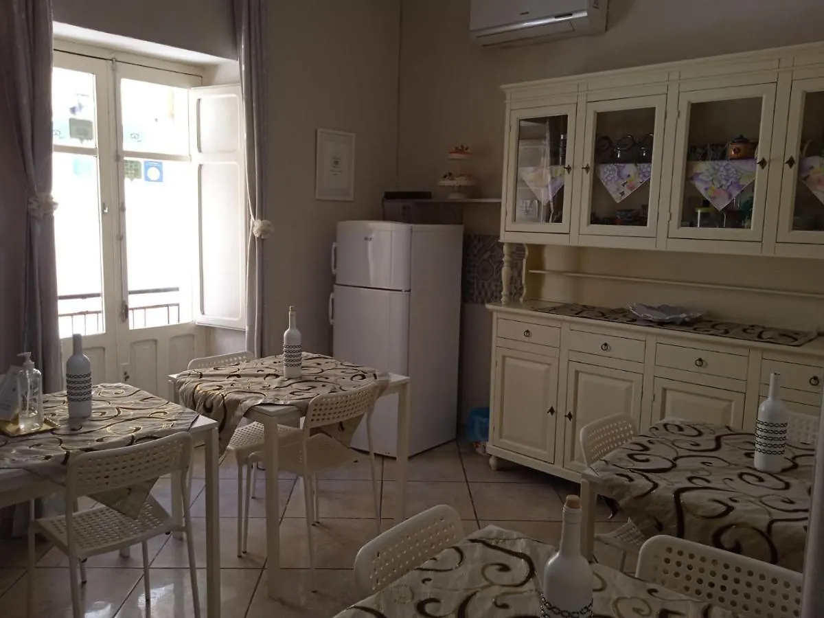 Il Sole Del Mediterraneo Noto Bed & Breakfast