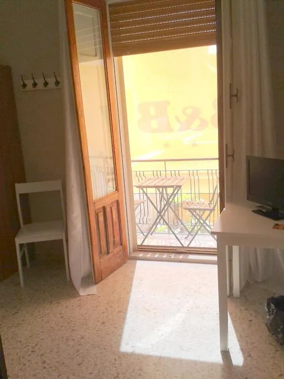 Il Sole Del Mediterraneo Noto Bed & Breakfast